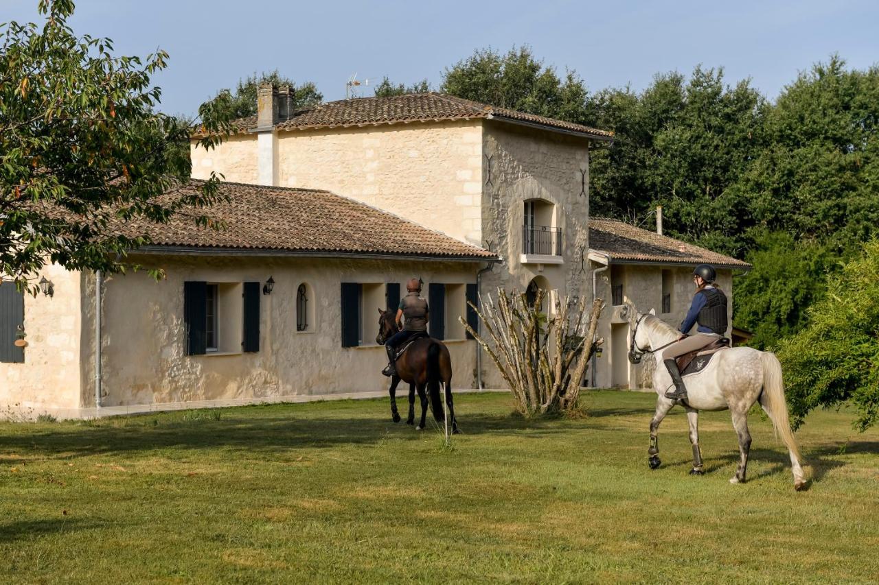 Domaine verte vallée Lignan-de-Bordeaux Extérieur photo